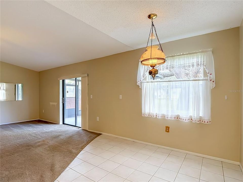 For Sale: $260,000 (3 beds, 2 baths, 1454 Square Feet)