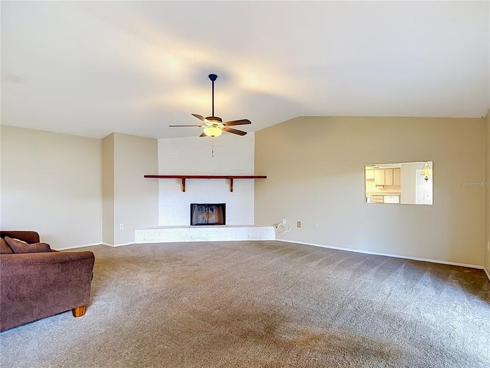 For Sale: $260,000 (3 beds, 2 baths, 1454 Square Feet)
