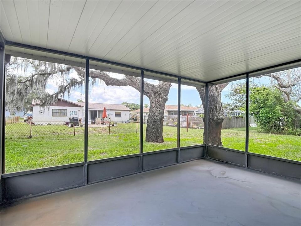For Sale: $260,000 (3 beds, 2 baths, 1454 Square Feet)