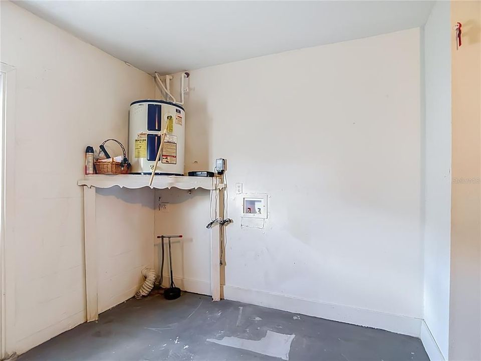 For Sale: $260,000 (3 beds, 2 baths, 1454 Square Feet)