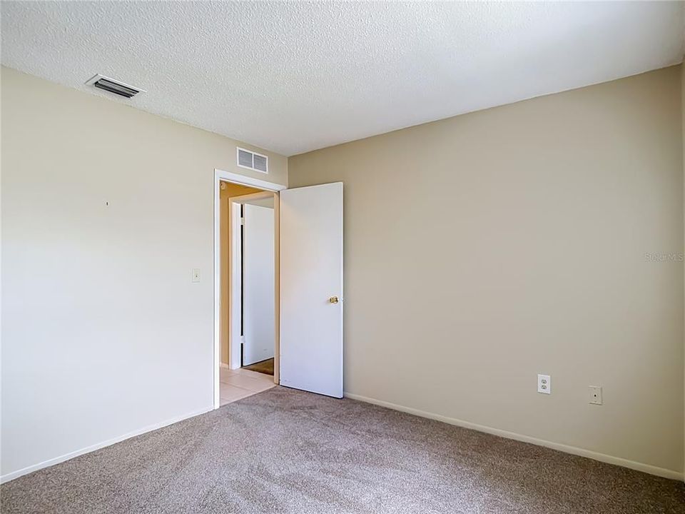 For Sale: $260,000 (3 beds, 2 baths, 1454 Square Feet)