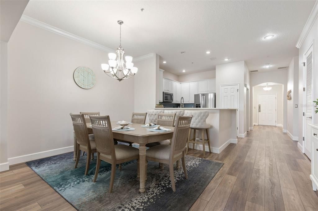 For Sale: $550,000 (3 beds, 2 baths, 1682 Square Feet)