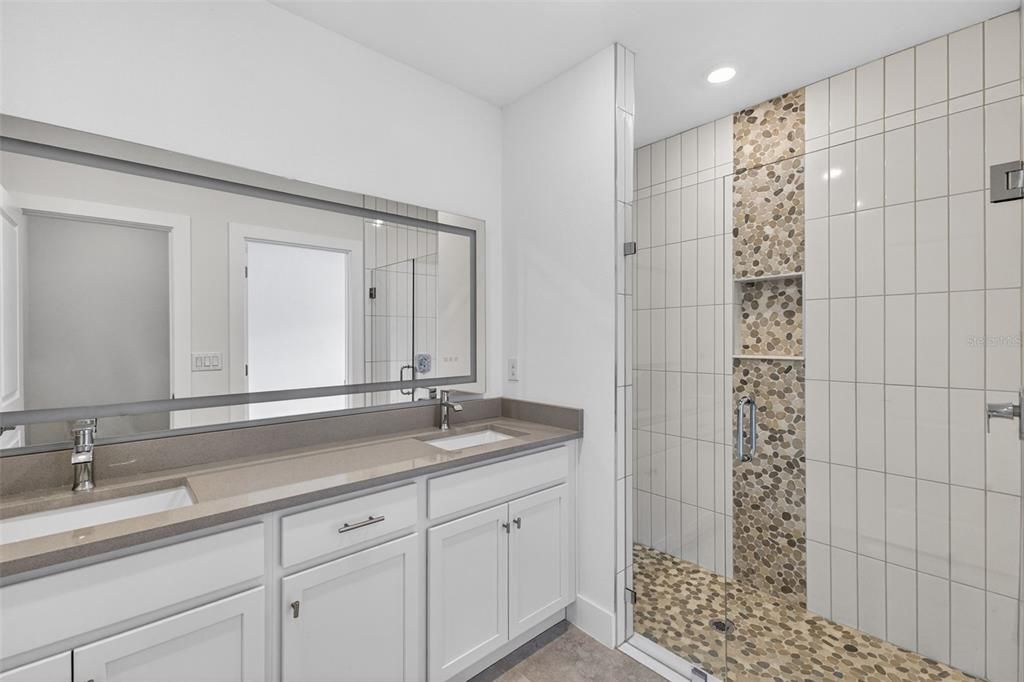 For Sale: $274,900 (3 beds, 2 baths, 1511 Square Feet)