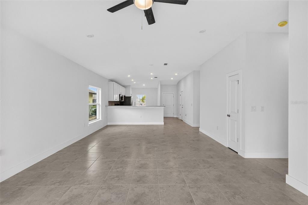 For Sale: $274,900 (3 beds, 2 baths, 1511 Square Feet)