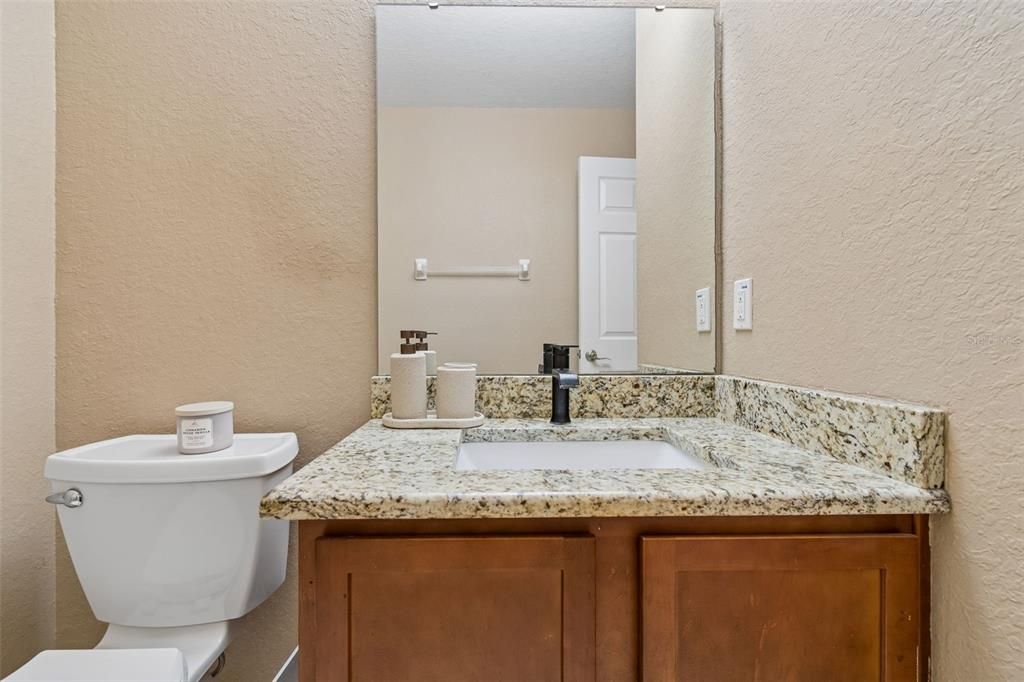 For Sale: $320,000 (4 beds, 2 baths, 2363 Square Feet)