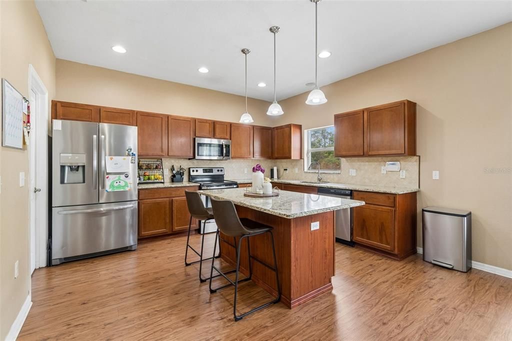 For Sale: $320,000 (4 beds, 2 baths, 2363 Square Feet)