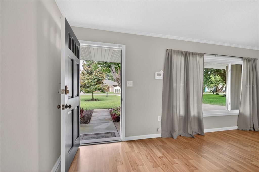For Sale: $444,000 (3 beds, 2 baths, 1672 Square Feet)