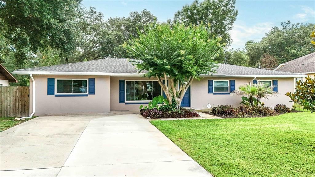 For Sale: $444,000 (3 beds, 2 baths, 1672 Square Feet)