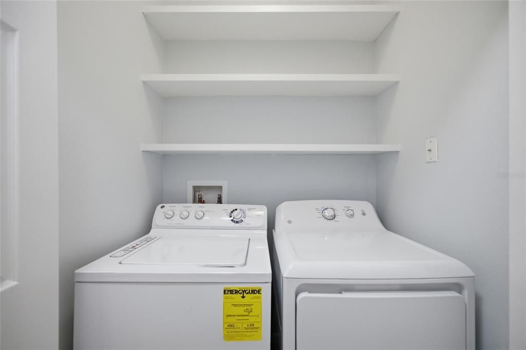 На продажу: $389,000 (3 спален, 2 ванн, 1700 Квадратных фут)