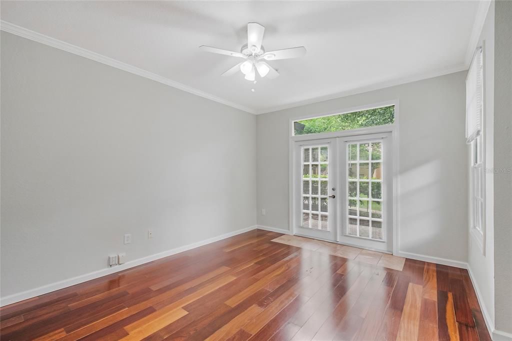 En Venta: $198,000 (2 camas, 2 baños, 1051 Pies cuadrados)
