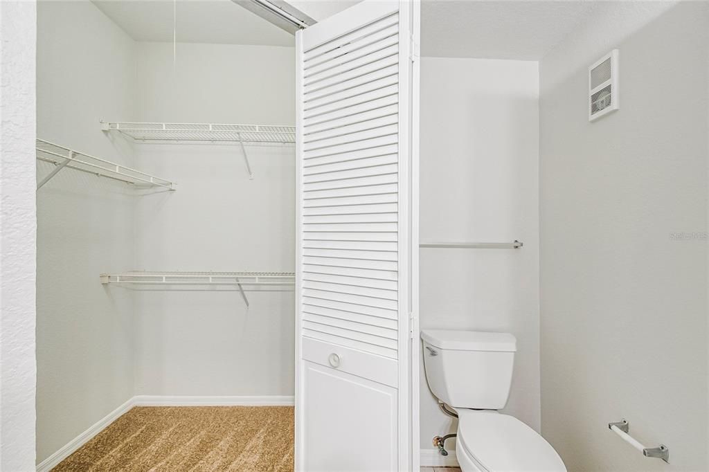 En Venta: $198,000 (2 camas, 2 baños, 1051 Pies cuadrados)