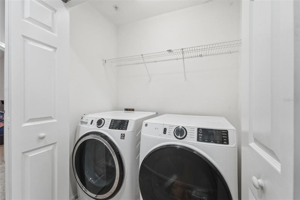 For Sale: $377,000 (3 beds, 2 baths, 1672 Square Feet)