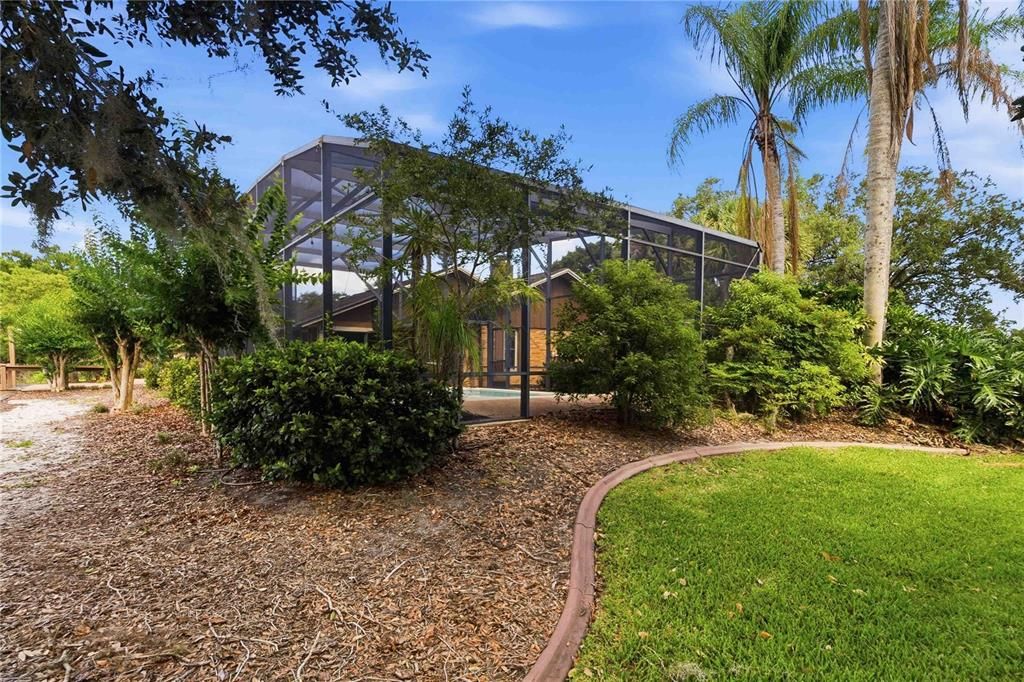 For Sale: $749,000 (4 beds, 3 baths, 2804 Square Feet)