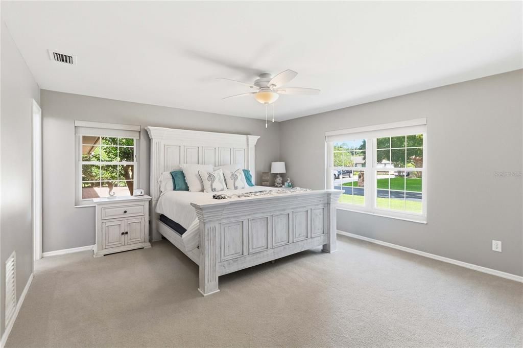 For Sale: $749,000 (4 beds, 3 baths, 2804 Square Feet)