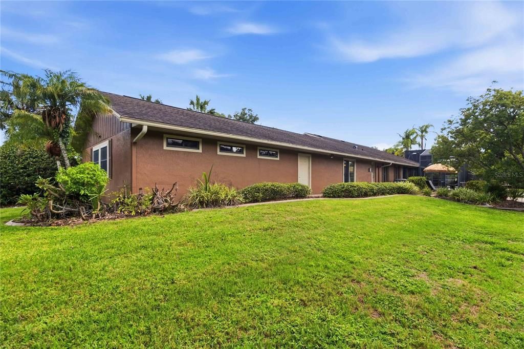 For Sale: $749,000 (4 beds, 3 baths, 2804 Square Feet)