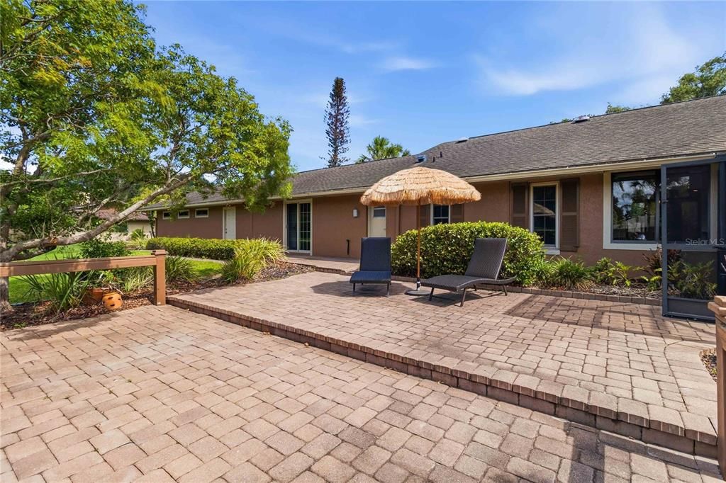 For Sale: $749,000 (4 beds, 3 baths, 2804 Square Feet)