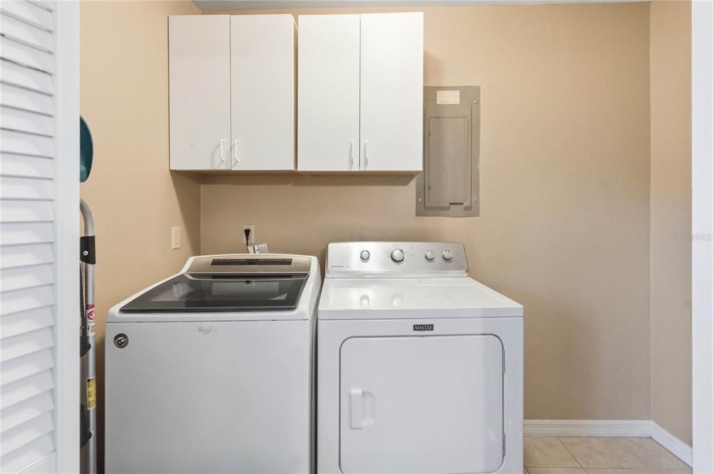 For Sale: $749,000 (4 beds, 3 baths, 2804 Square Feet)