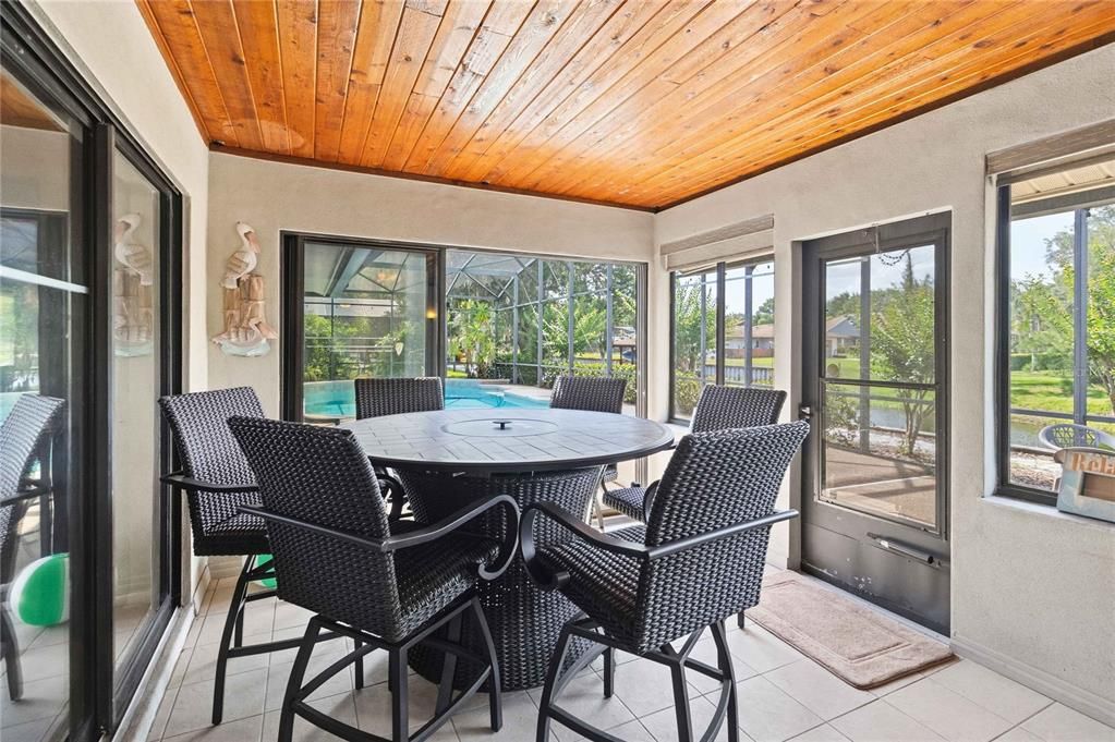 For Sale: $749,000 (4 beds, 3 baths, 2804 Square Feet)