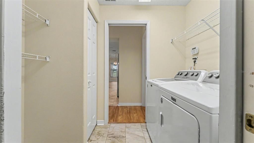 For Sale: $375,000 (3 beds, 2 baths, 1857 Square Feet)