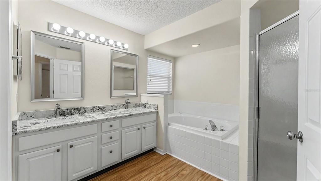 For Sale: $375,000 (3 beds, 2 baths, 1857 Square Feet)