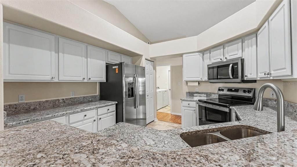 For Sale: $375,000 (3 beds, 2 baths, 1857 Square Feet)