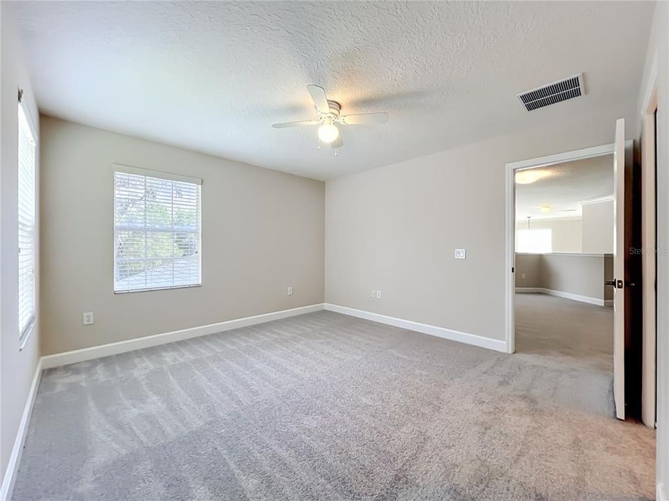 For Sale: $799,000 (5 beds, 3 baths, 3313 Square Feet)