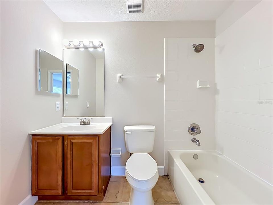 For Sale: $799,000 (5 beds, 3 baths, 3313 Square Feet)