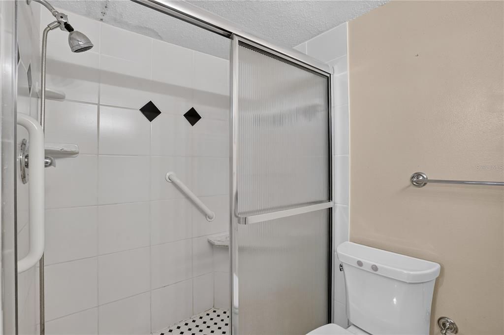 En Venta: $219,874 (2 camas, 2 baños, 875 Pies cuadrados)