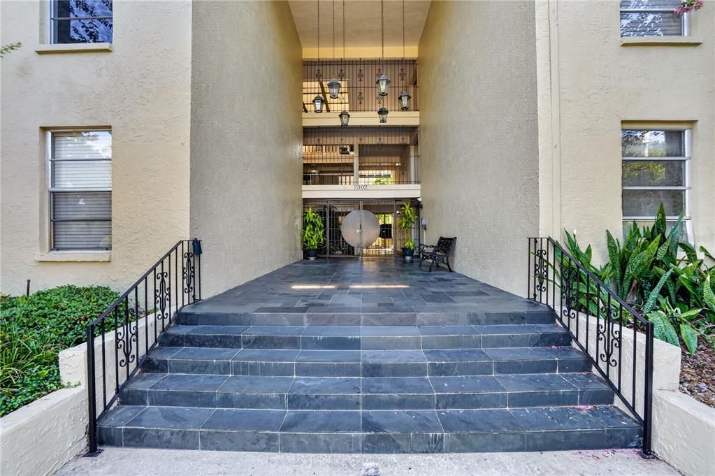 En Venta: $219,874 (2 camas, 2 baños, 875 Pies cuadrados)