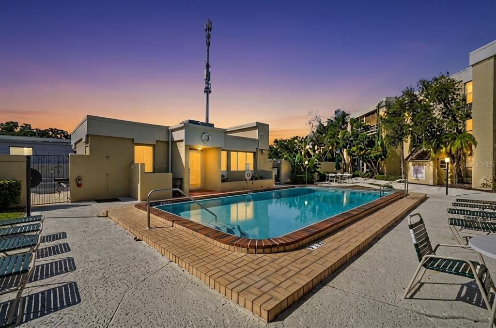 En Venta: $219,874 (2 camas, 2 baños, 875 Pies cuadrados)
