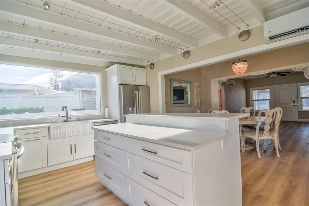 В аренду: $3,600 (3 спален, 2 ванн, 1678 Квадратных фут)