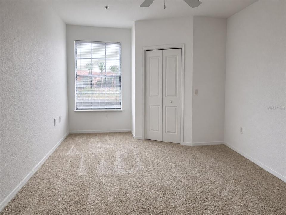 For Sale: $198,000 (2 beds, 2 baths, 1138 Square Feet)