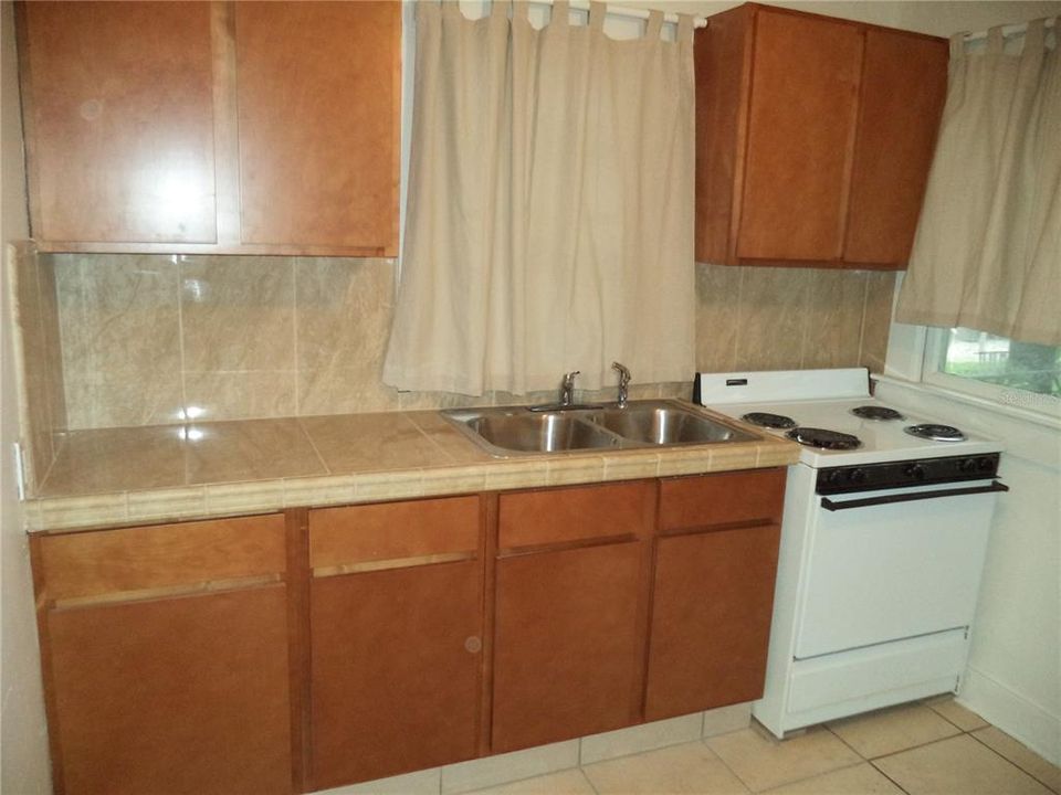 For Rent: $1,435 (1 beds, 1 baths, 400 Square Feet)