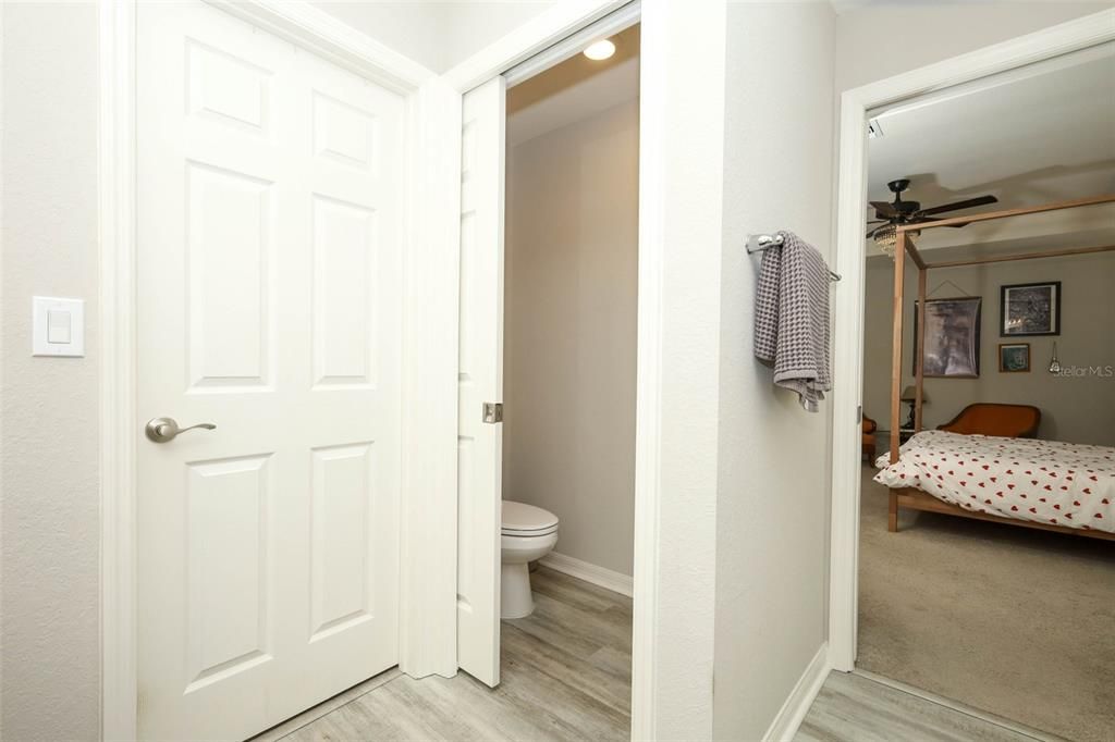 На продажу: $354,900 (4 спален, 2 ванн, 1855 Квадратных фут)
