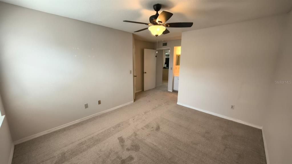 For Rent: $1,800 (2 beds, 2 baths, 1080 Square Feet)