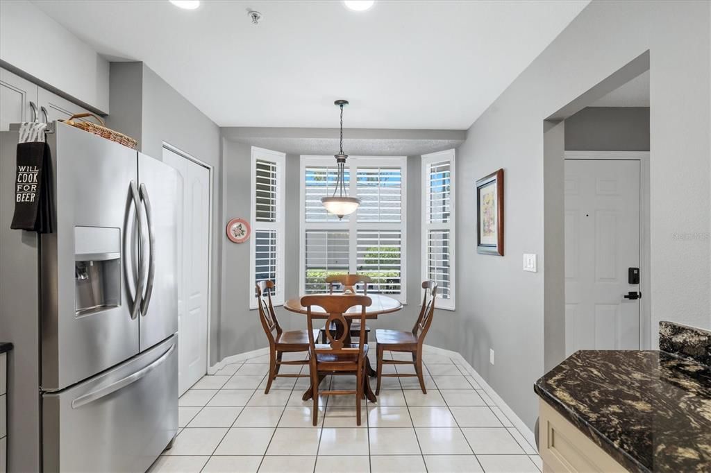 En Venta: $460,000 (2 camas, 2 baños, 1661 Pies cuadrados)