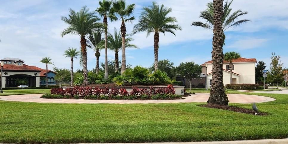 For Sale: $304,900 (3 beds, 2 baths, 1295 Square Feet)