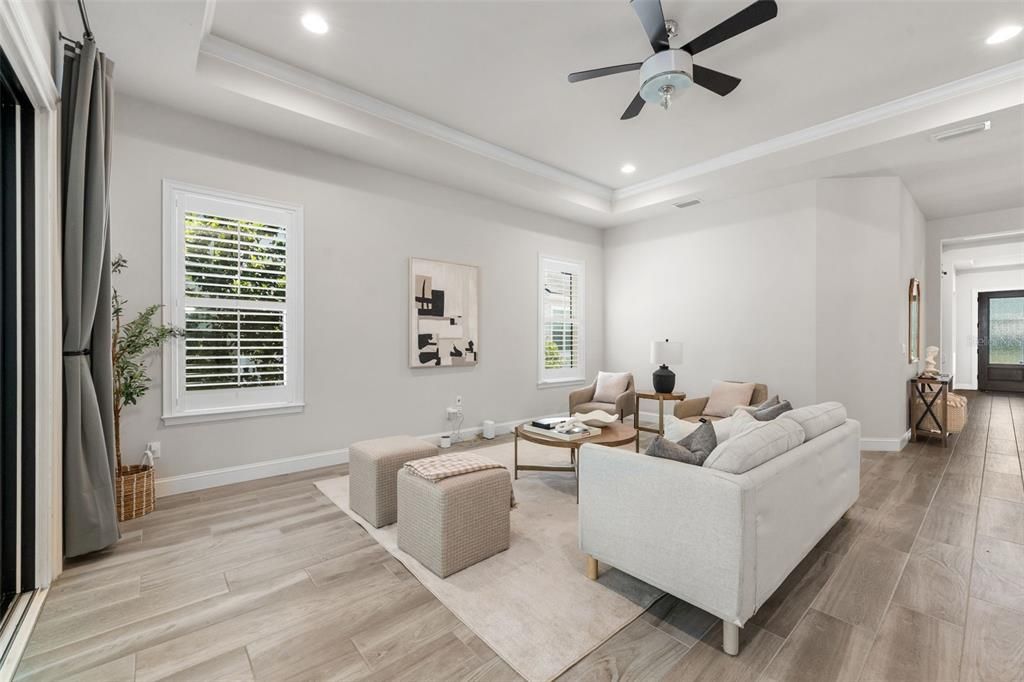 En Venta: $849,900 (4 camas, 3 baños, 3114 Pies cuadrados)