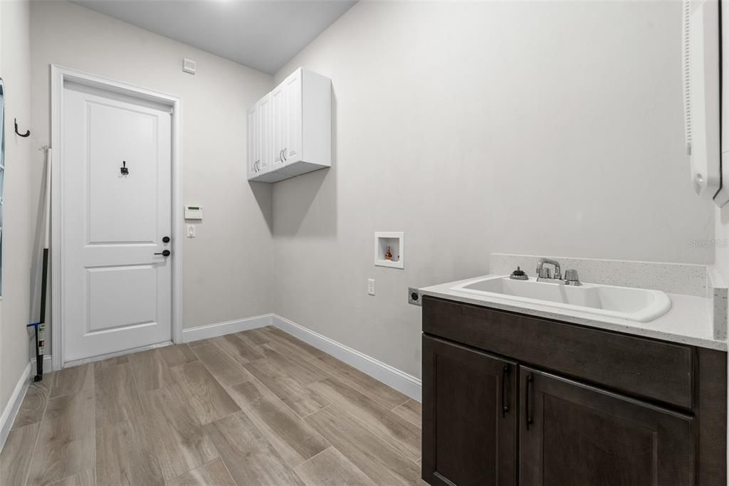 En Venta: $849,900 (4 camas, 3 baños, 3114 Pies cuadrados)