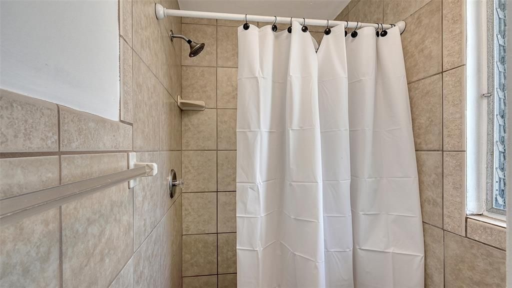 En Venta: $459,000 (3 camas, 2 baños, 1228 Pies cuadrados)