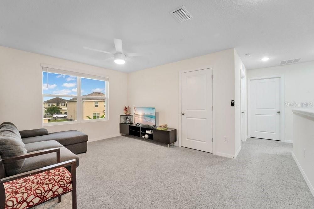 For Sale: $475,000 (4 beds, 3 baths, 2605 Square Feet)