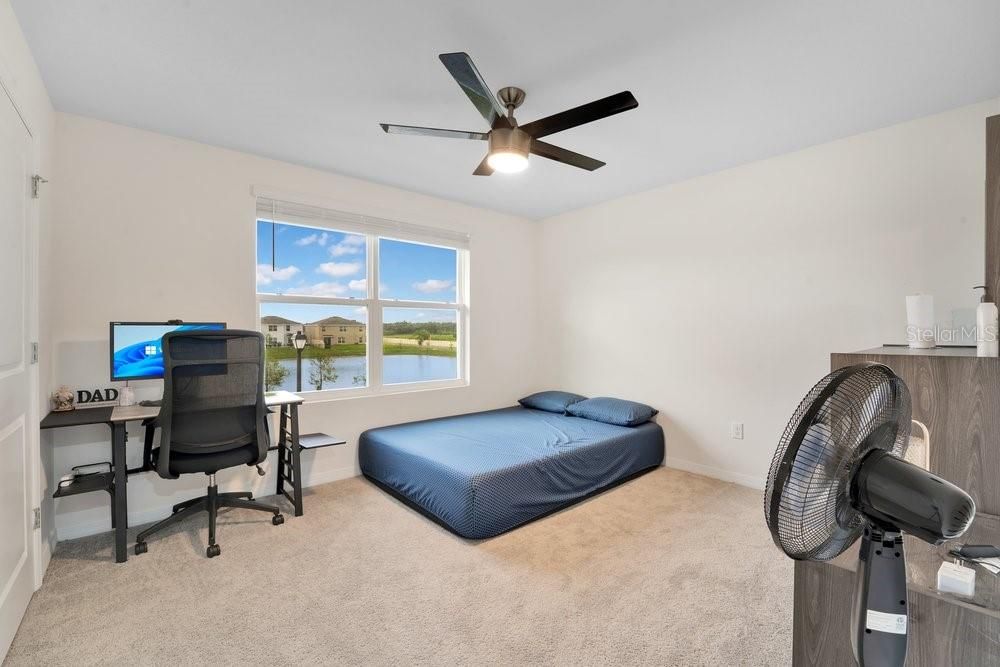 For Sale: $475,000 (4 beds, 3 baths, 2605 Square Feet)