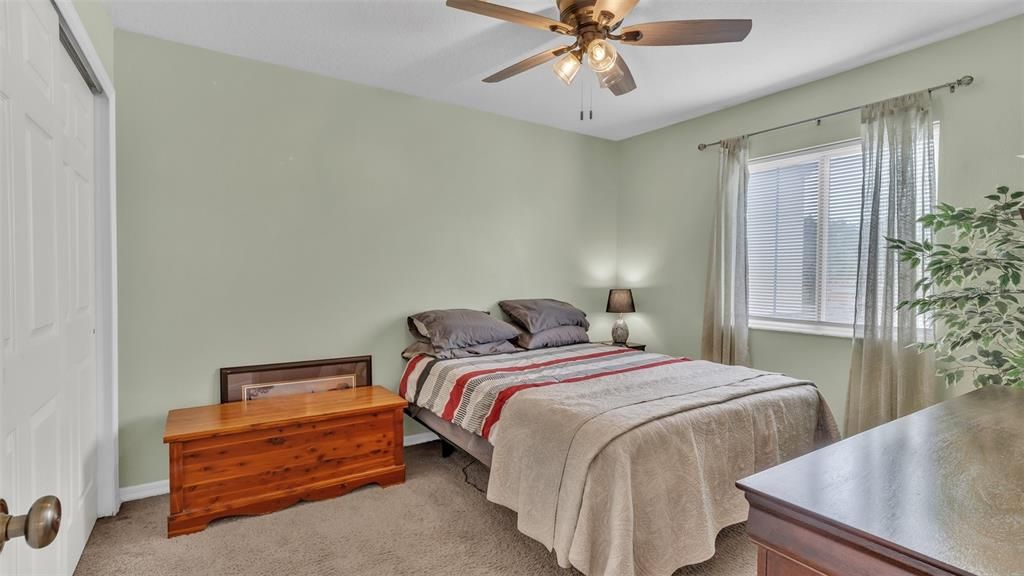For Sale: $288,000 (2 beds, 2 baths, 1274 Square Feet)