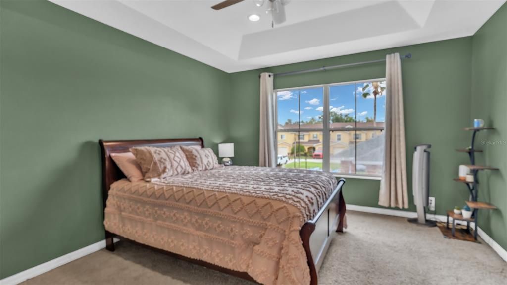 For Sale: $288,000 (2 beds, 2 baths, 1274 Square Feet)