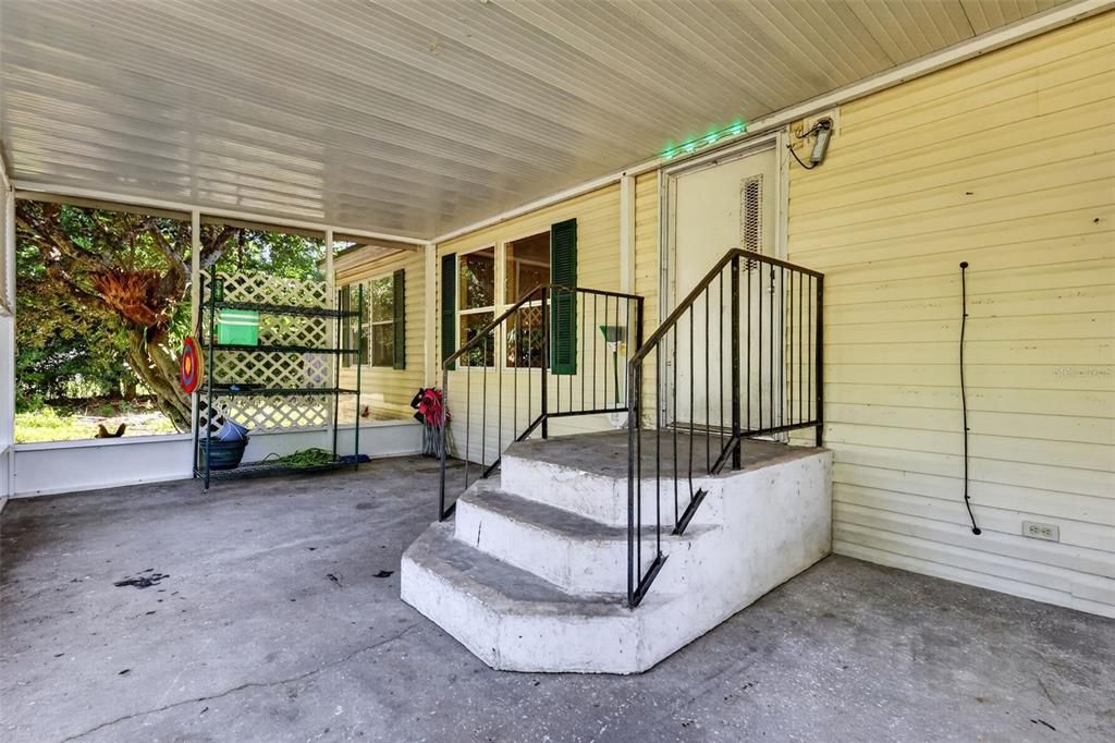 For Sale: $439,000 (3 beds, 2 baths, 1188 Square Feet)