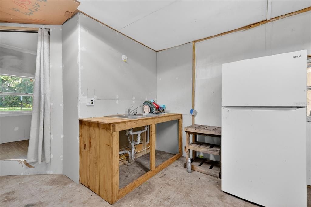 For Sale: $439,000 (3 beds, 2 baths, 1188 Square Feet)