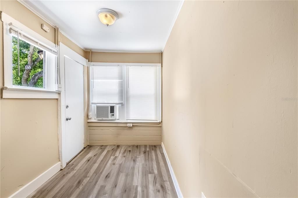 For Rent: $1,600 (2 beds, 2 baths, 750 Square Feet)