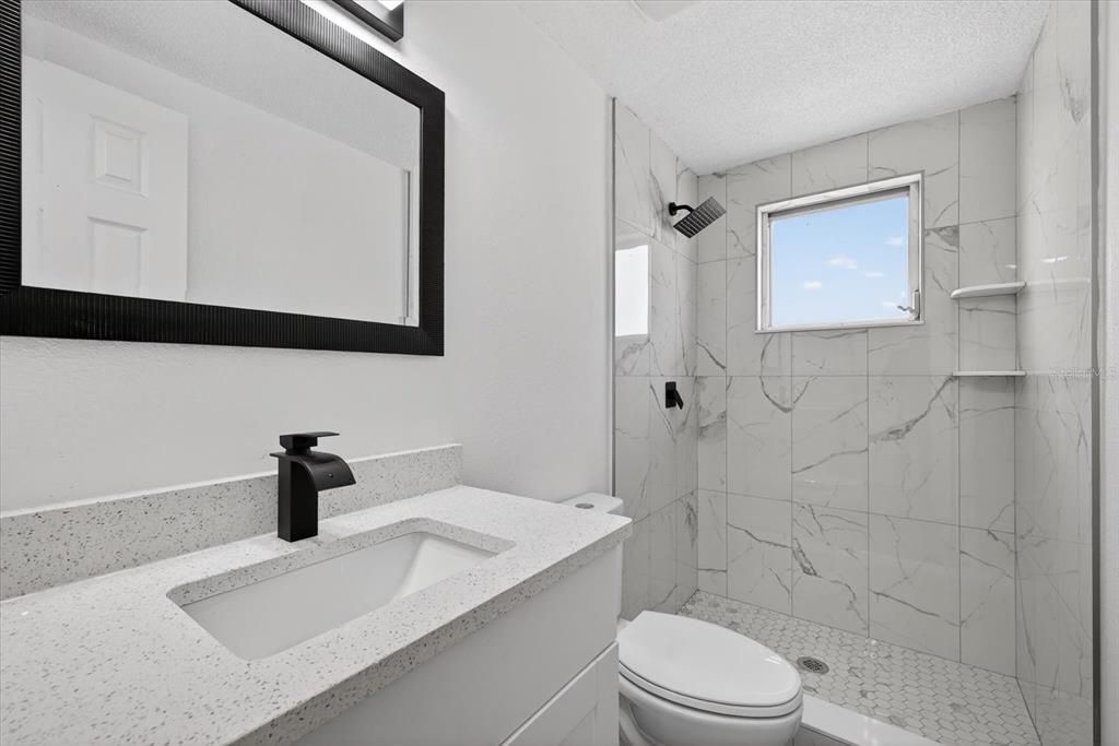 На продажу: $289,999 (3 спален, 3 ванн, 1442 Квадратных фут)