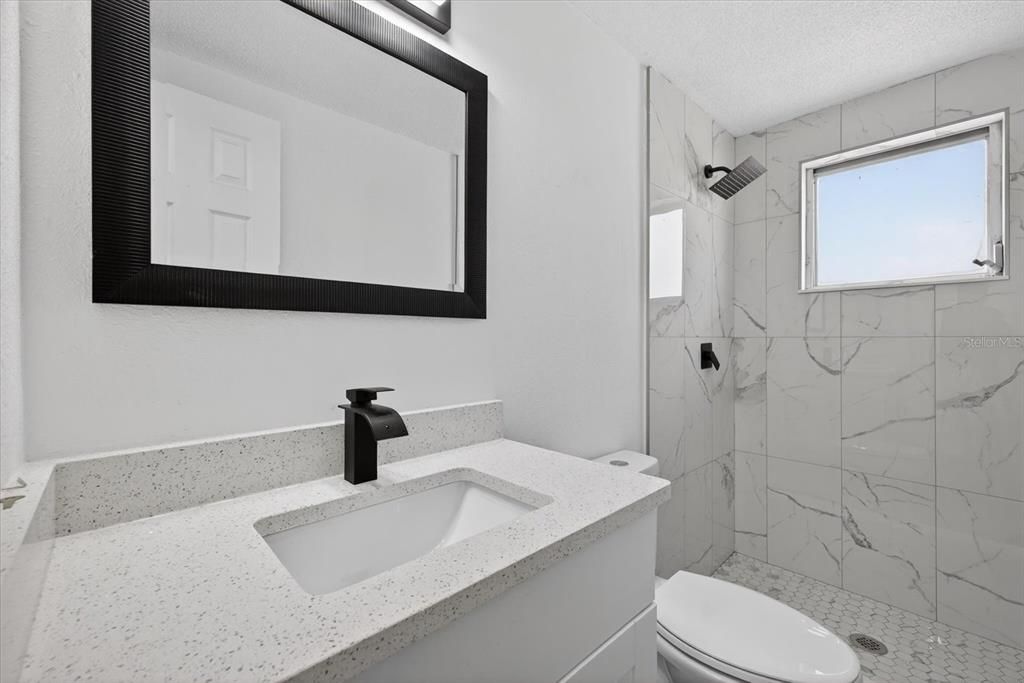 На продажу: $289,999 (3 спален, 3 ванн, 1442 Квадратных фут)