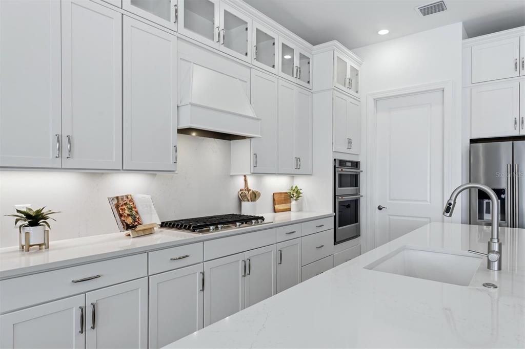 For Sale: $1,275,000 (3 beds, 3 baths, 2483 Square Feet)